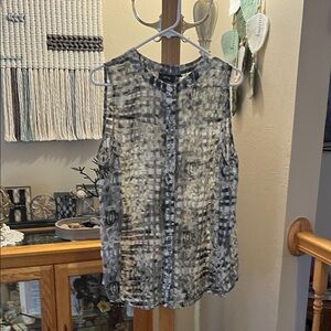 Apt. 9 Purpleand Gray Sleeveless Blouse